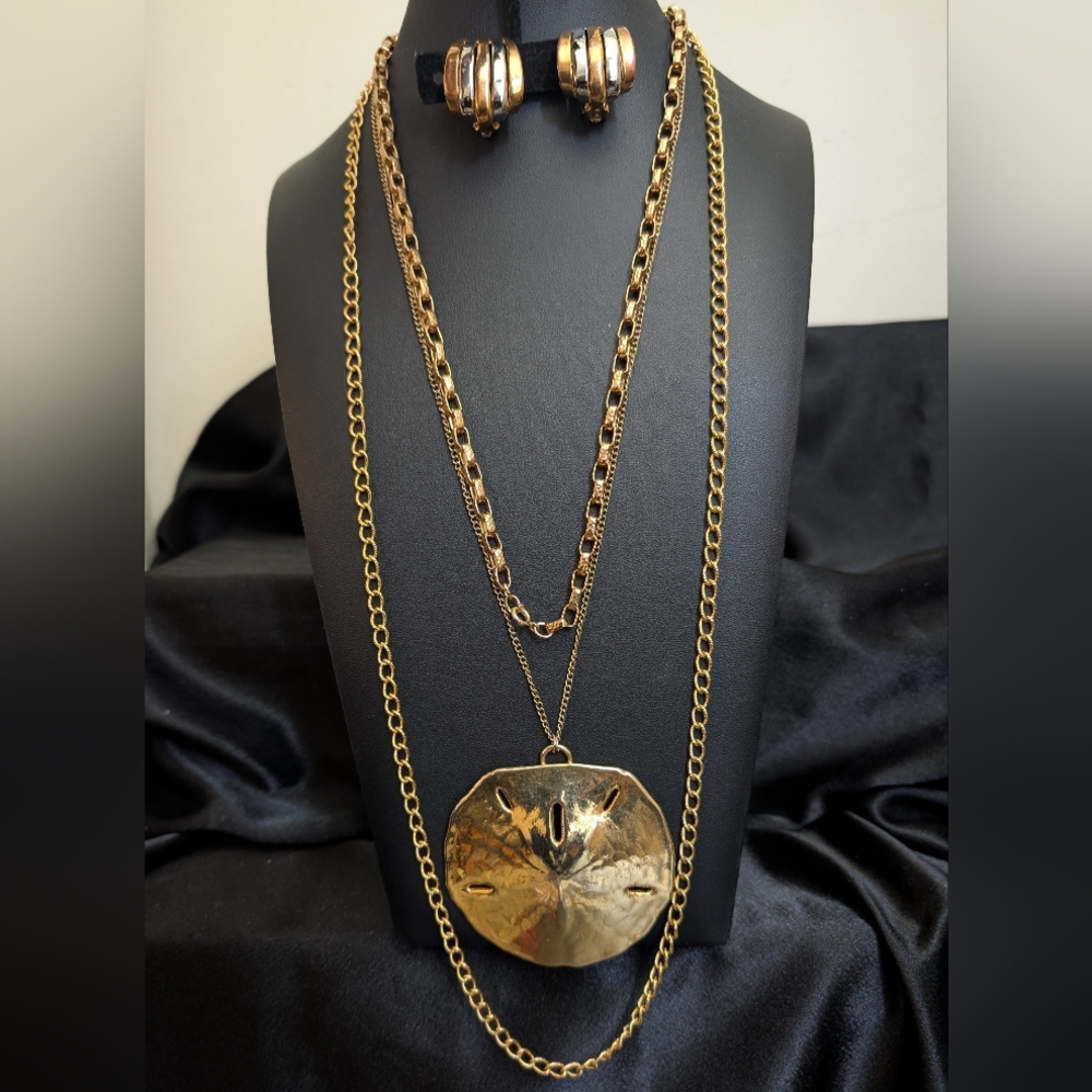 #59. Gold Sand Dollar 3 Layer Necklace & Earrings